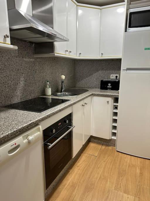 Lovely 2 Bedrooms Apartment Main Square פלאסנסיה מראה חיצוני תמונה