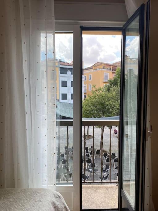 Lovely 2 Bedrooms Apartment Main Square פלאסנסיה מראה חיצוני תמונה