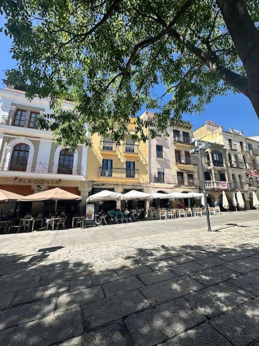Lovely 2 Bedrooms Apartment Main Square פלאסנסיה מראה חיצוני תמונה